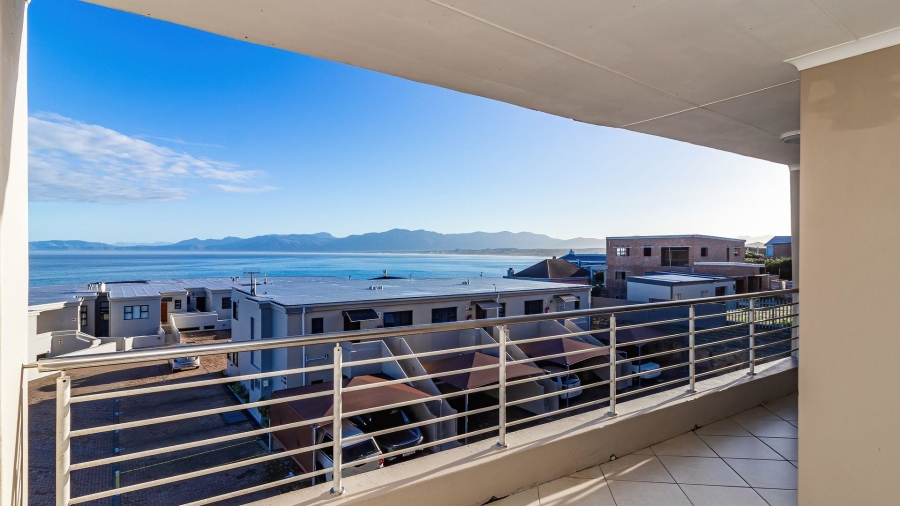 2 Bedroom Property for Sale in De Kelders Western Cape
